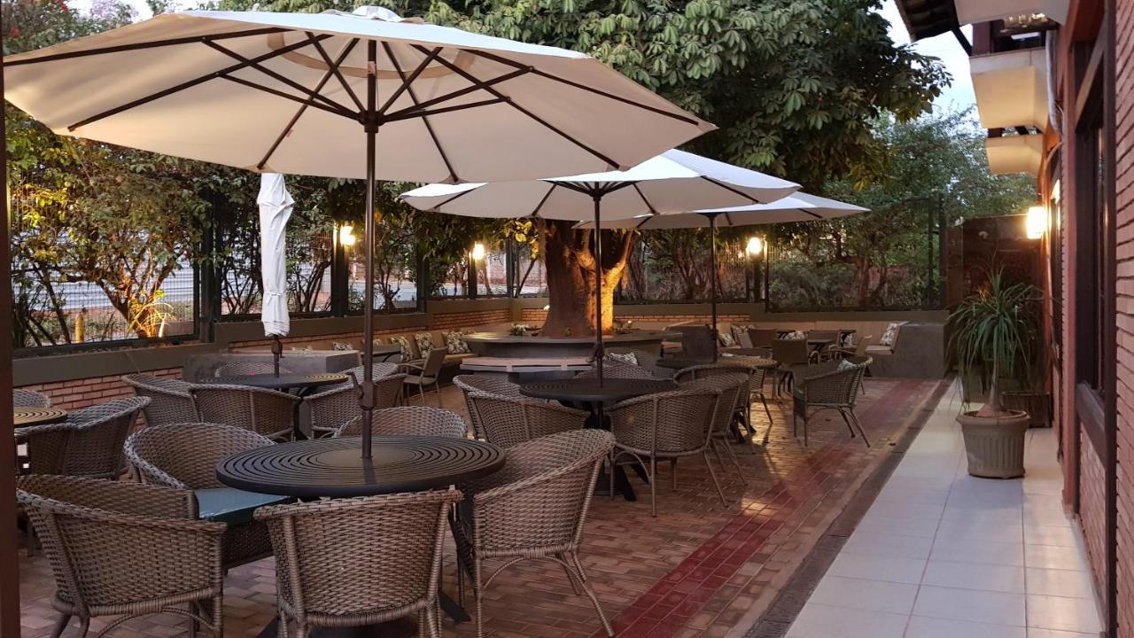 Hotel Das Palmeiras Paracatu Exterior foto