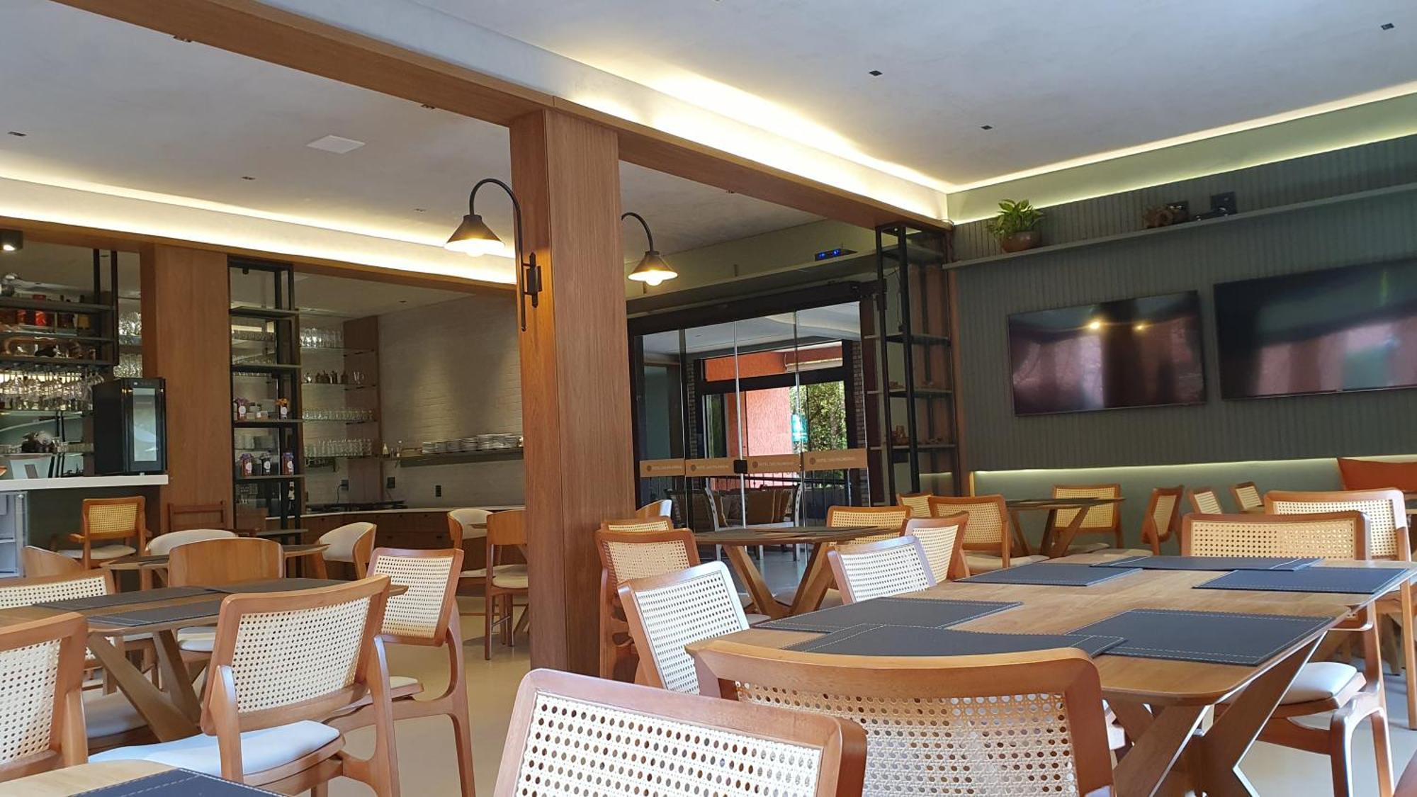 Hotel Das Palmeiras Paracatu Exterior foto