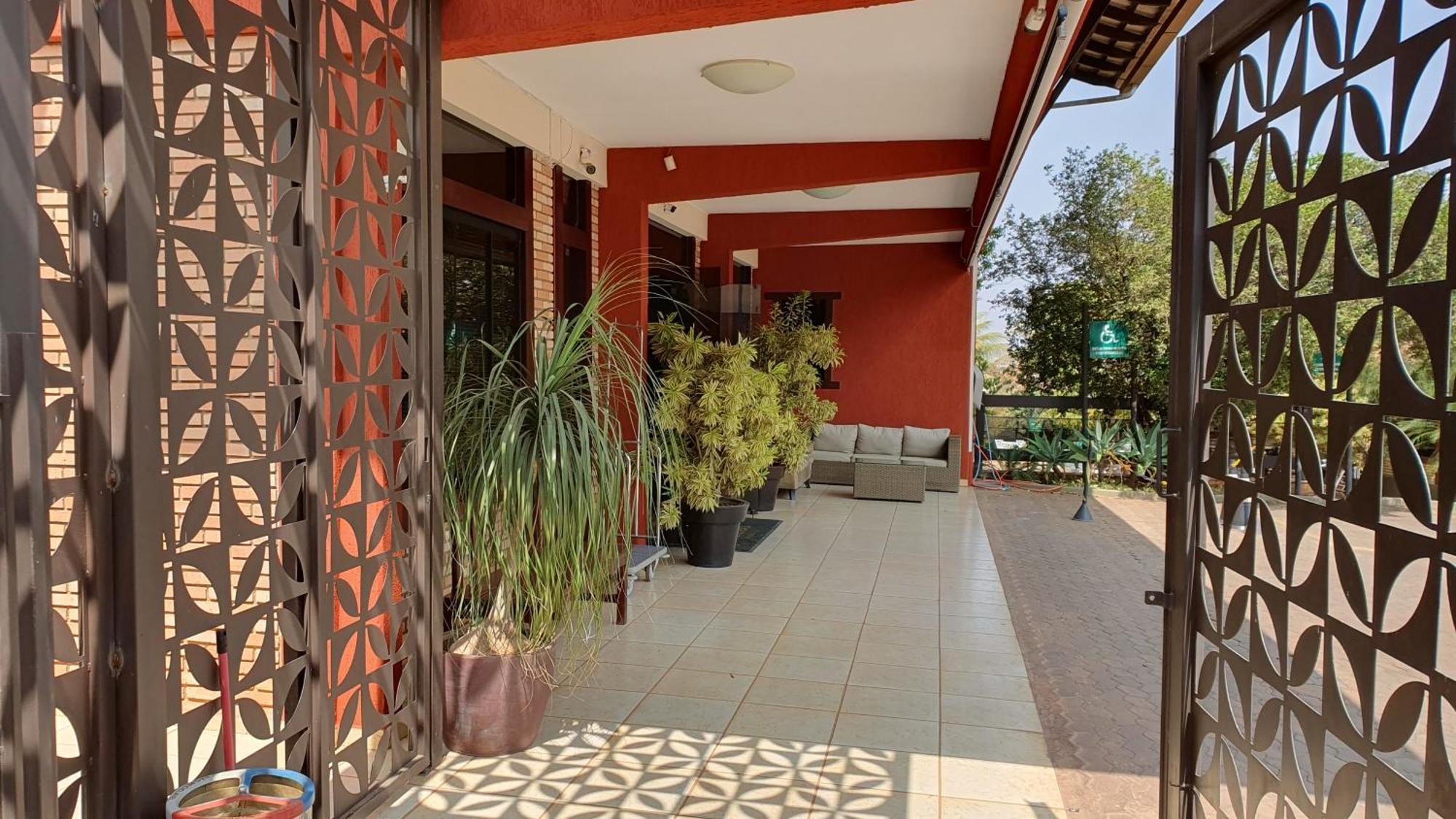 Hotel Das Palmeiras Paracatu Exterior foto